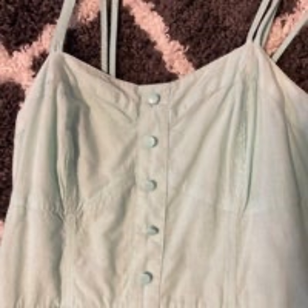 Dress - Picture 4 of 7